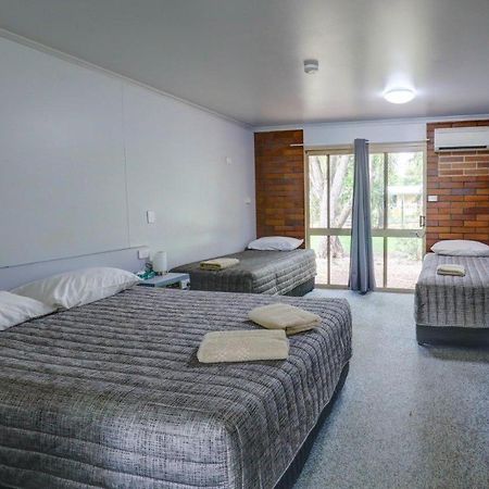 Tambo Mill Motel & Caravan Park Ngoại thất bức ảnh